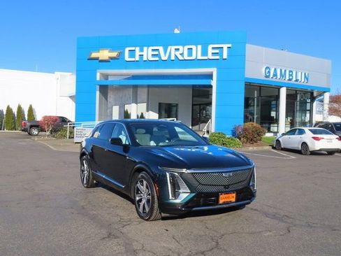 Used 2024 Cadillac Lyriq Luxury w/ LPO, Floor Liner Package AWD/4WD image 47