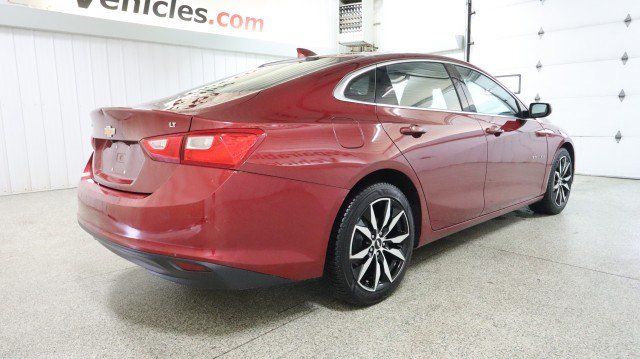 Used 2017 Chevrolet Malibu LT w/ Leather Package FWD image 6