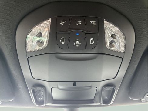 Used 2024 Chrysler Pacifica Limited w/ S Appearance Package AWD/4WD image 28