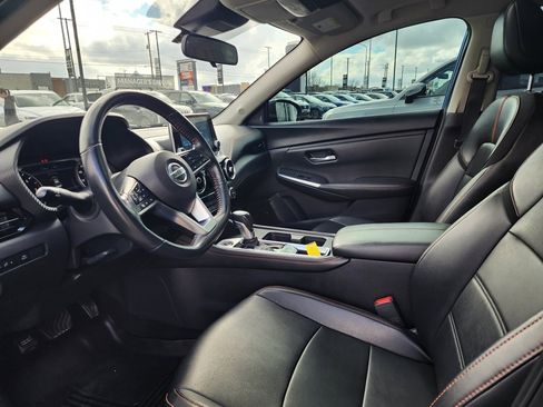 Used 2023 Nissan Sentra SR w/ SR Premium Package image 9