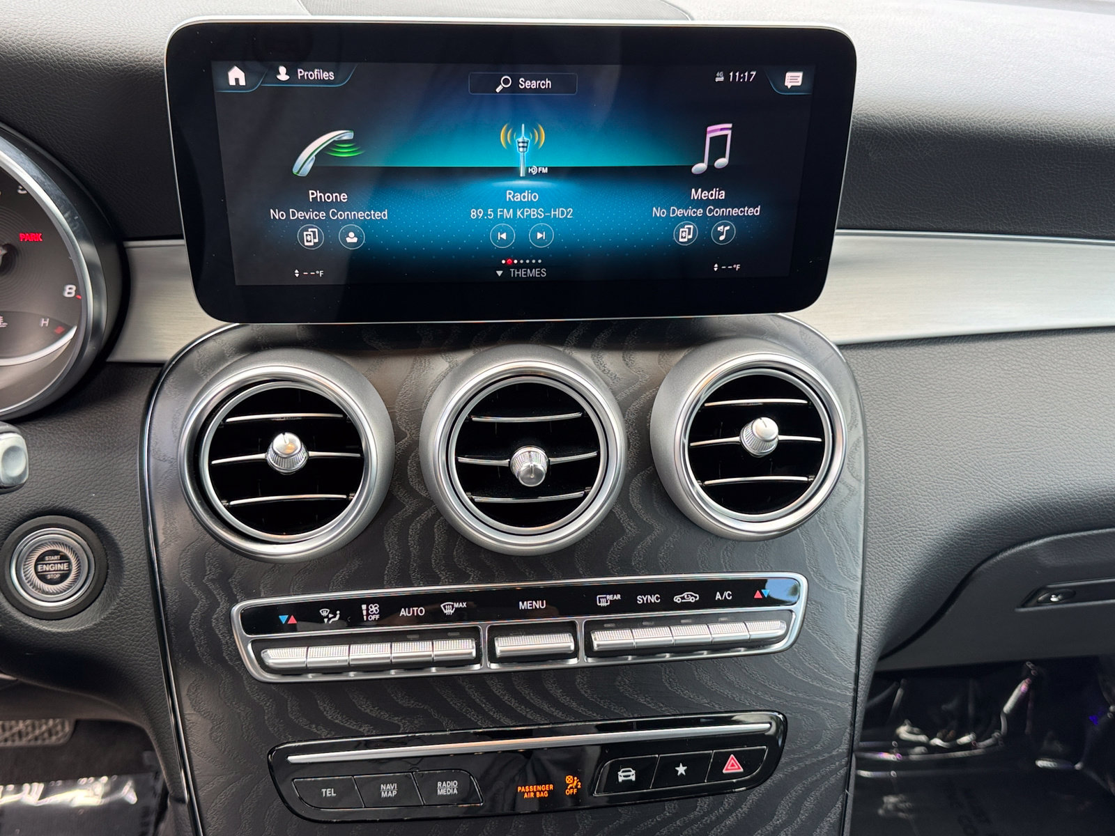 Used 2022 Mercedes-Benz GLC 300 image 21
