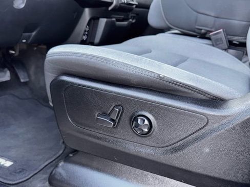 Used 2021 RAM 1500 Big Horn image 18