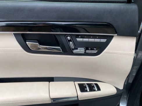 Used 2013 Mercedes-Benz S 63 AMG w/ AMG Performance Pkg image 9
