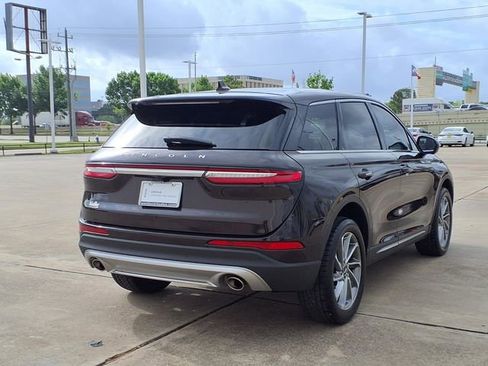 Certified 2023 Lincoln Corsair FWD w/ Equipment Group 101A image 2