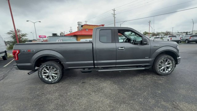 Used 2017 Ford F150 XLT w/ Equipment Group 302A Luxury AWD/4WD image 9