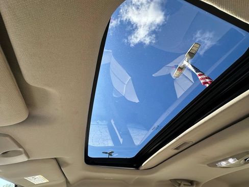 Used 2013 Chrysler 200 Limited w/ Sun/Sound Group FWD image 19