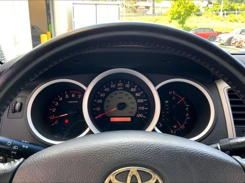Used 2009 Toyota Tacoma PreRunner RWD image 18