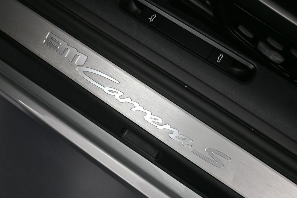 Certified 2025 Porsche 911 Carrera S RWD image 36