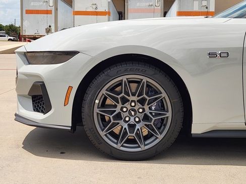 New 2026 Ford Mustang GT Premium w/ GT Performance Package RWD image 5