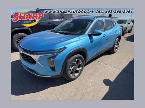 New 2026 Chevrolet Trax LT image 1