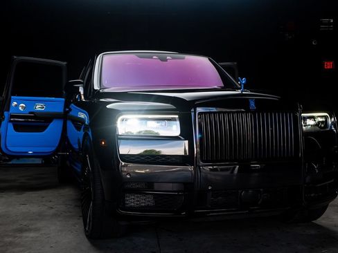 Used 2022 Rolls-Royce Cullinan w/ Cullinan Package AWD/4WD image 9