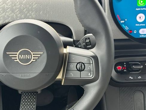 Used 2026 MINI Cooper 4-Door Hardtop FWD image 22