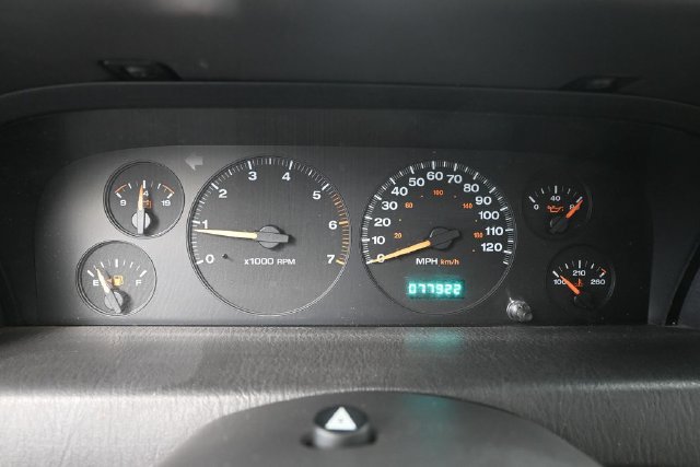 Used 1999 Jeep Grand Cherokee Laredo AWD/4WD image 21
