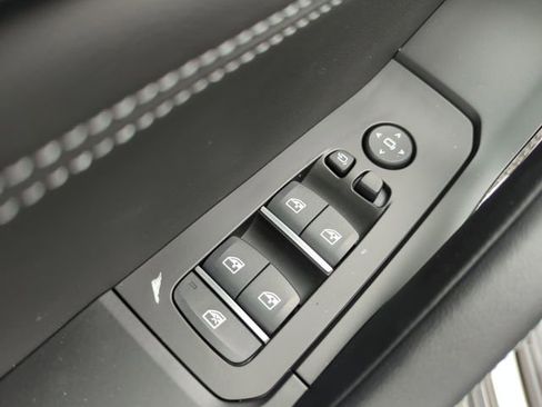 New 2025 BMW 530i w/ Premium Package image 37