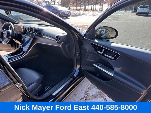 Used 2025 Mercedes-Benz C 300 4MATIC Sedan image 18