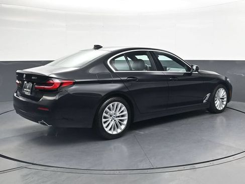 Used 2023 BMW 530i xDrive w/ Premium Package AWD/4WD image 4