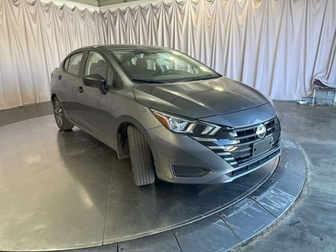 Used 2024 Nissan Versa S w/ S Plus Package image 3