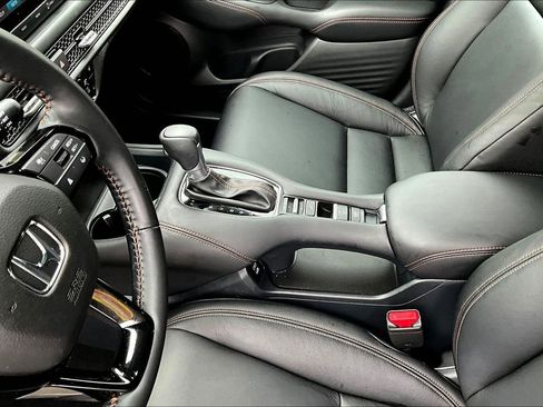 Used 2025 Honda HR-V Sport image 15