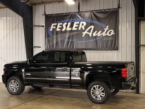Used 2017 Chevrolet Silverado 2500 High Country w/ Duramax Plus Package AWD/4WD image 35