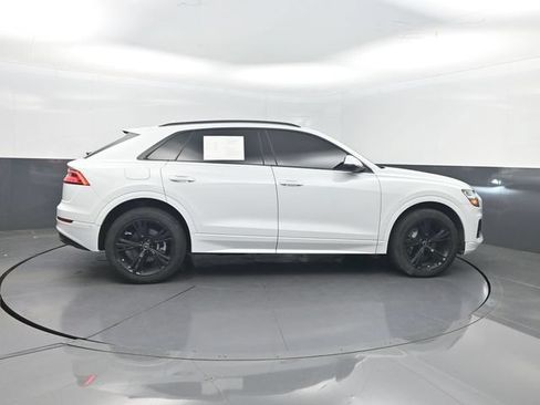 Used 2022 Audi Q8 Premium AWD/4WD image 38