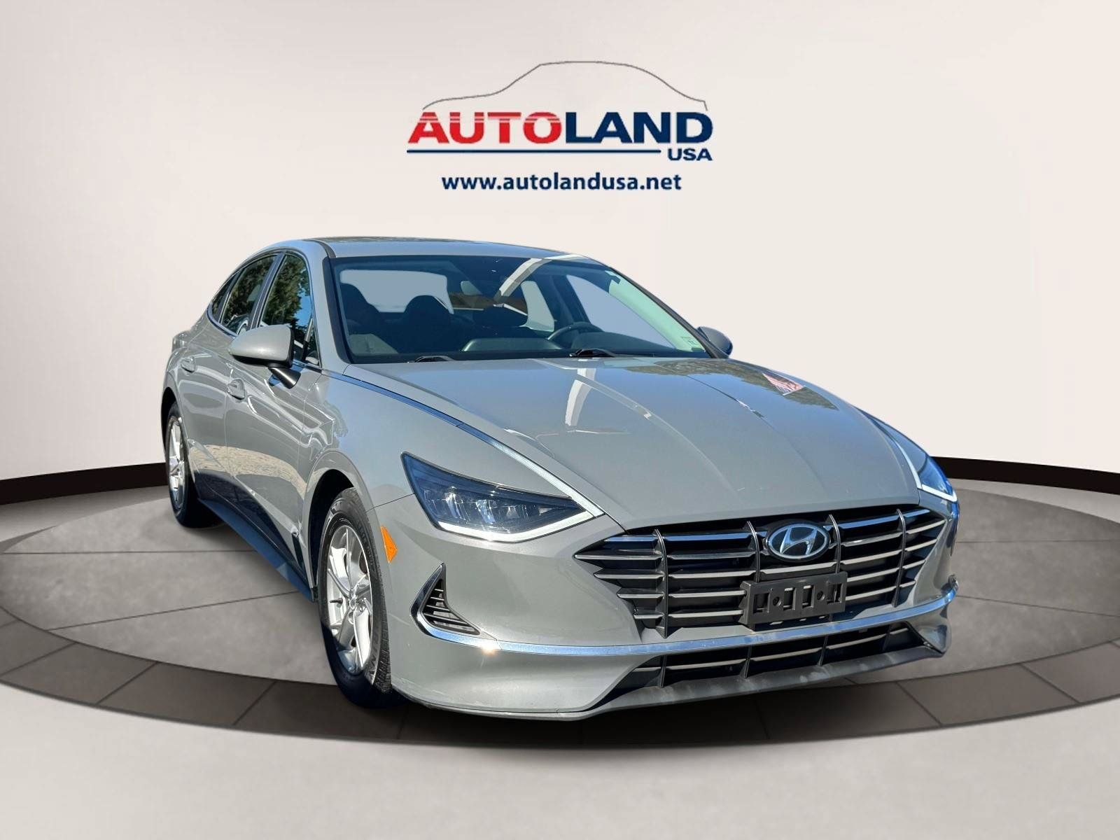 Used 2021 Hyundai Sonata SE w/ Winter Weather Package FWD image 2