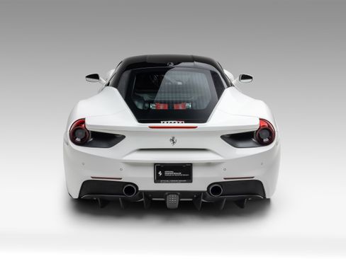 Used 2017 Ferrari 488 GTB image 14