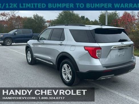 Used 2022 Ford Explorer XLT w/ Equipment Group 202A image 5