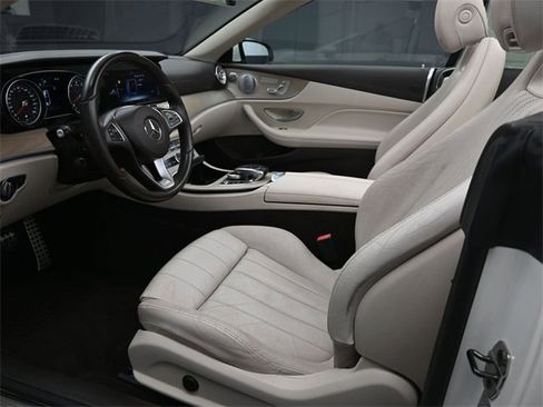 Used 2018 Mercedes-Benz E 400 E 400 image 17