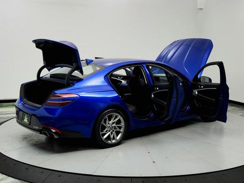 Used 2022 Genesis G70 2.0T image 11