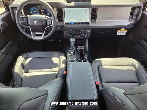 New 2026 Ford Bronco Outer Banks w/ Sasquatch Package AWD/4WD image 12