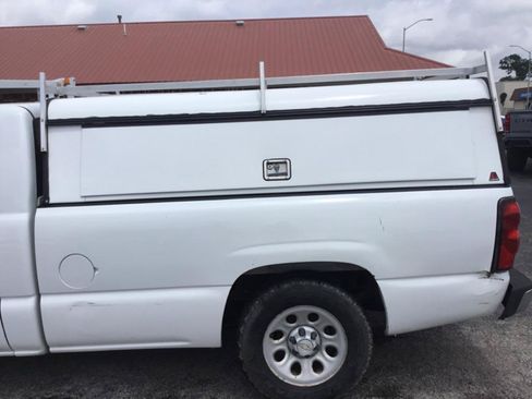 Used 2006 Chevrolet Silverado 1500 W/T RWD image 6