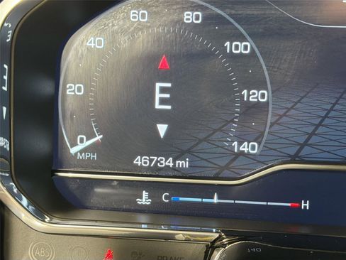 Used 2024 GMC Sierra 1500 SLT RWD image 12