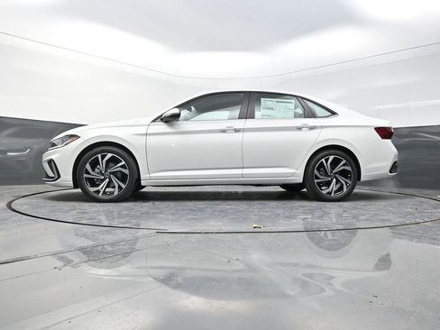 New 2026 Volkswagen Jetta SEL image 24