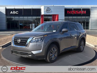 Used 2025 Nissan Pathfinder SV