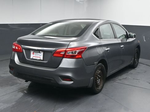 Used 2019 Nissan Sentra S image 8