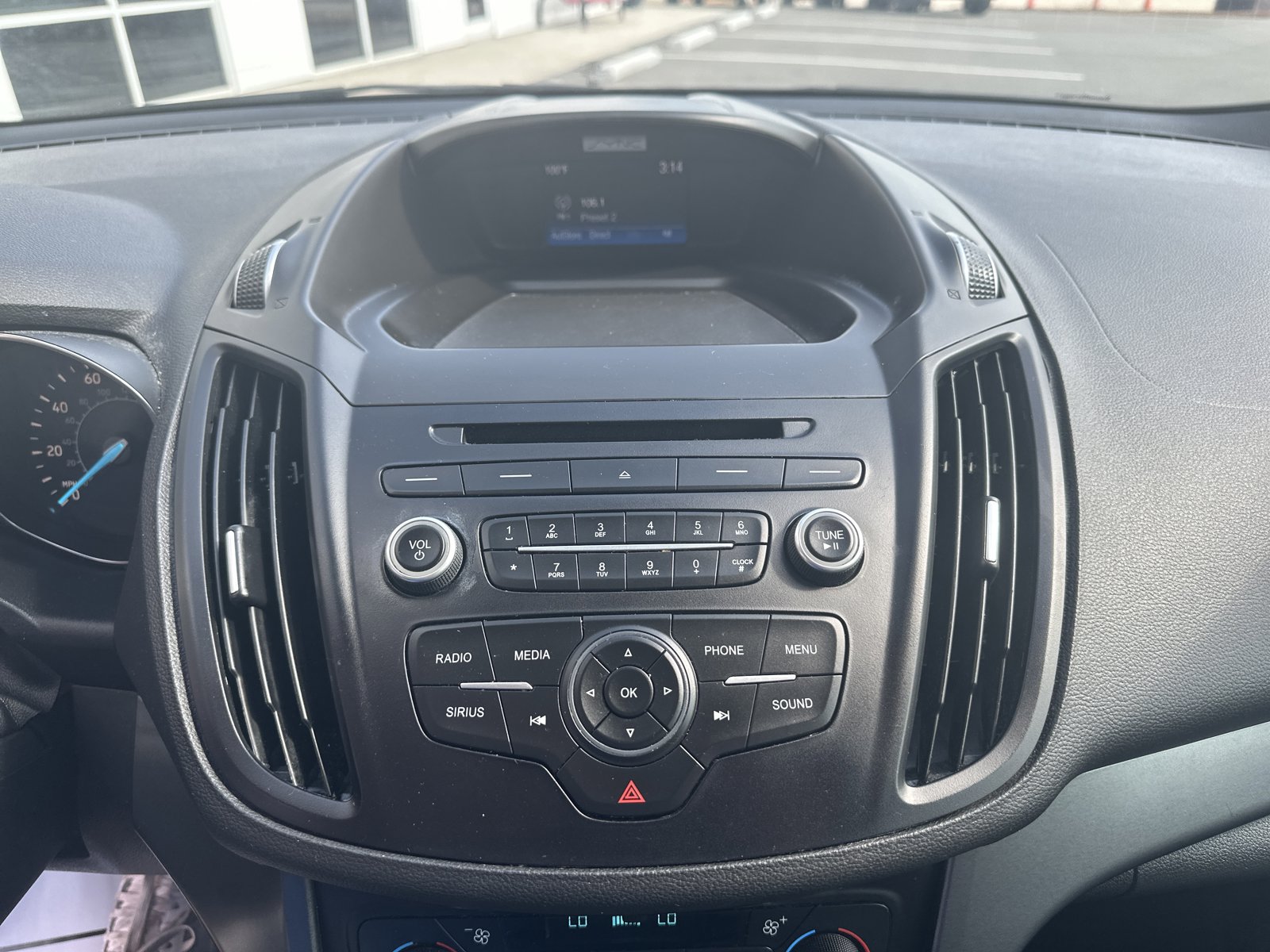 Used 2017 Ford Escape SE FWD image 14