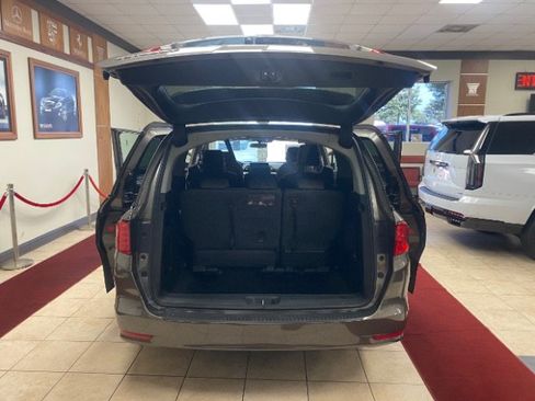 Used 2018 Honda Odyssey EX image 8