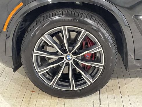 Used 2026 BMW X5 xDrive40i w/ M Sport Package AWD/4WD image 13