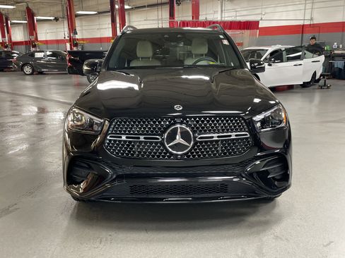 Used 2024 Mercedes-Benz GLE 450 4MATIC image 3