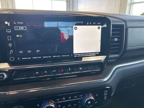 Used 2024 GMC Sierra 1500 SLT image 23