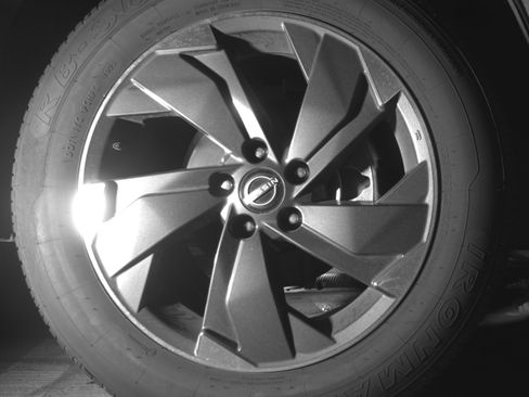 Used 2025 Nissan Rogue SV image 13