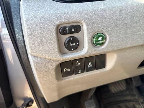 Used 2019 Honda Pilot Touring image 14