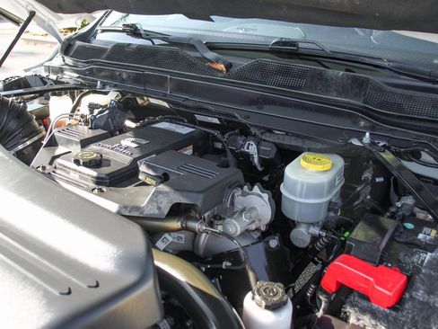 Used 2019 RAM 2500 Big Horn image 13