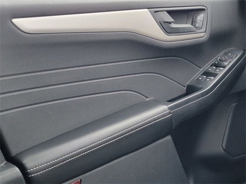 Certified 2022 Ford Escape SE w/ Convenience Package image 36