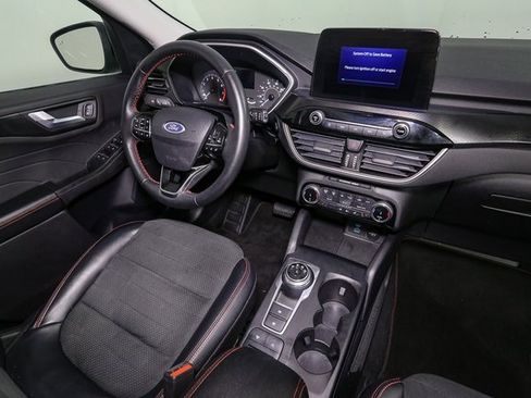 Used 2022 Ford Escape SEL w/ SEL Stealth AWD Package image 18