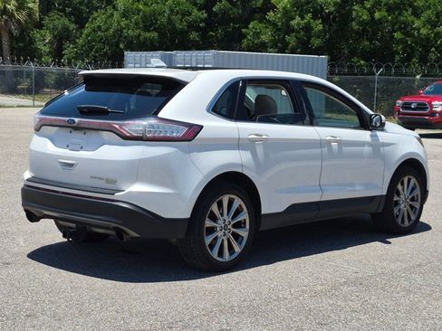 Used 2018 Ford Edge Titanium w/ Equipment Group 301A FWD image 5