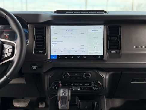 Certified 2025 Ford Bronco Big Bend w/ Black Diamond Package image 22