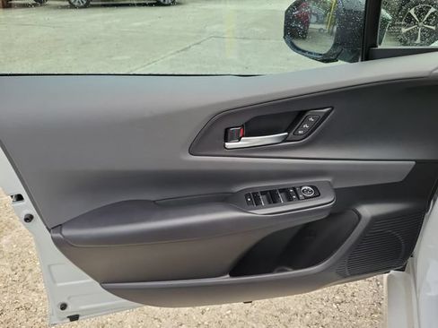 Used 2025 Toyota Prius Limited w/ Limited Premium Package FWD image 12