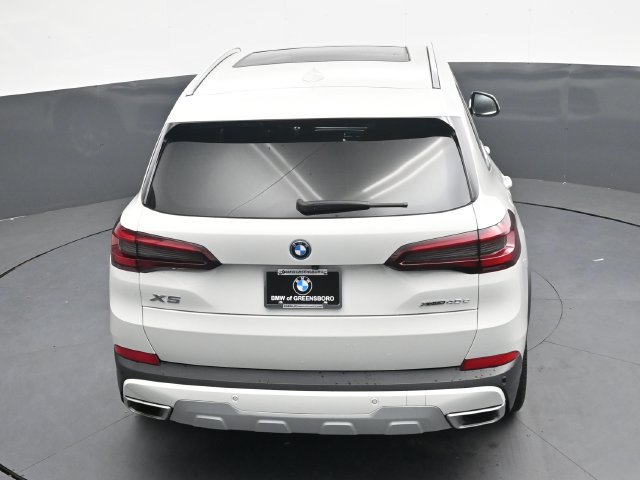 Used 2023 BMW X5 xDrive45e AWD/4WD image 27