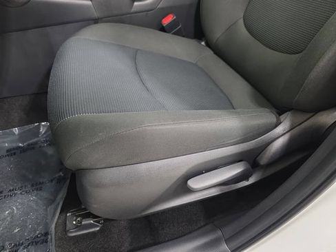Used 2024 Toyota RAV4 LE FWD image 29